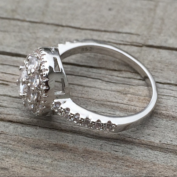 Cubic Zirconia multi-stone .925 Silver ring Sz 7 - Picture 13 of 16